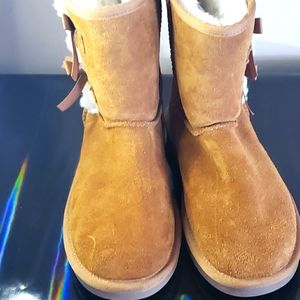 KOOLABURRA BY UGG Girl’s 1020171 Brown VICTORIA TALL Lined Boots Bows Size 3